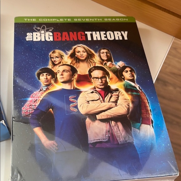 The Big Bang Theory Seasons 1-6 Blu-ray Set plus season 7 dvd - Picture 2 of 2